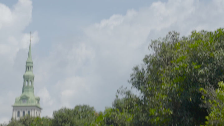 E26 White Electric Bike - 48V 350W Motor, 28-Mile Range, 26MPH, Shimano 7-Speed, LCD Display